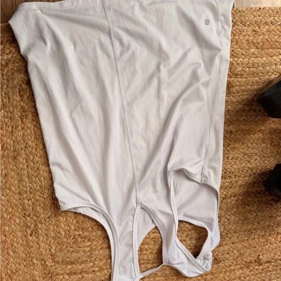 Women’s Champion Work Out Tank - Picture 4 of 5